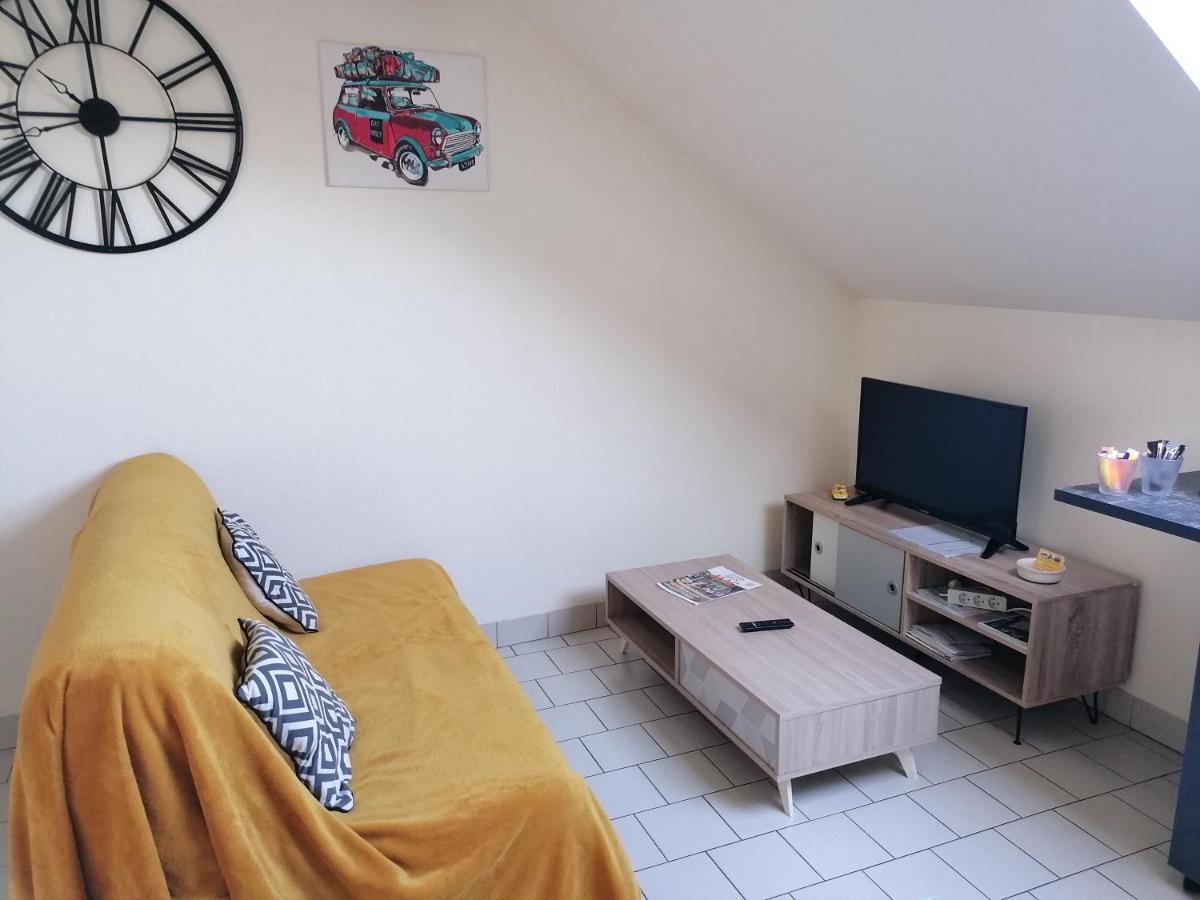 Appartement Climatise Avec Parking Prive A Doue La Fontaine Exteriér fotografie